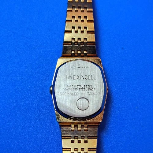 Vintage 1974 Timex Electronic Set 20mm Women's Quartz Cocktail Watch Size 6.5