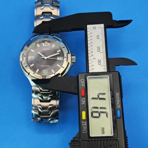 Vintage 2006 GUESS WaterPro 100M Date 41mm Mens Quartz Sport Watch Fully Restore