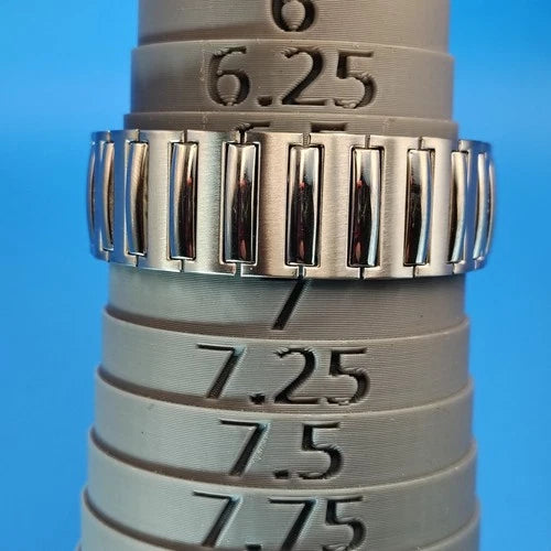 New! Vintage 2001 IC Collection Tank Mens/Unisex 36mm Quartz Dress Watch NOS