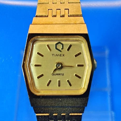 Vintage 1974 Timex Electronic Set 20mm Women's Quartz Cocktail Watch Size 6.5